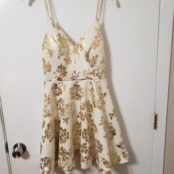 Metallic Roses Scuba Dress By B Darlin Size 5/6 - Picture 3 of 6